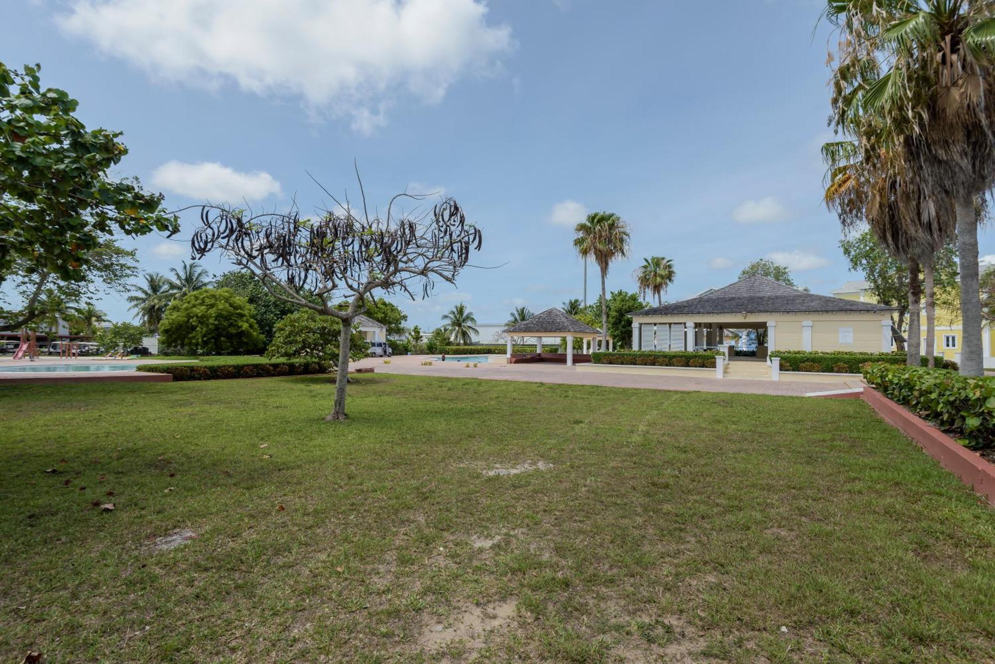 5min Walk From A Spacious In Holiday home