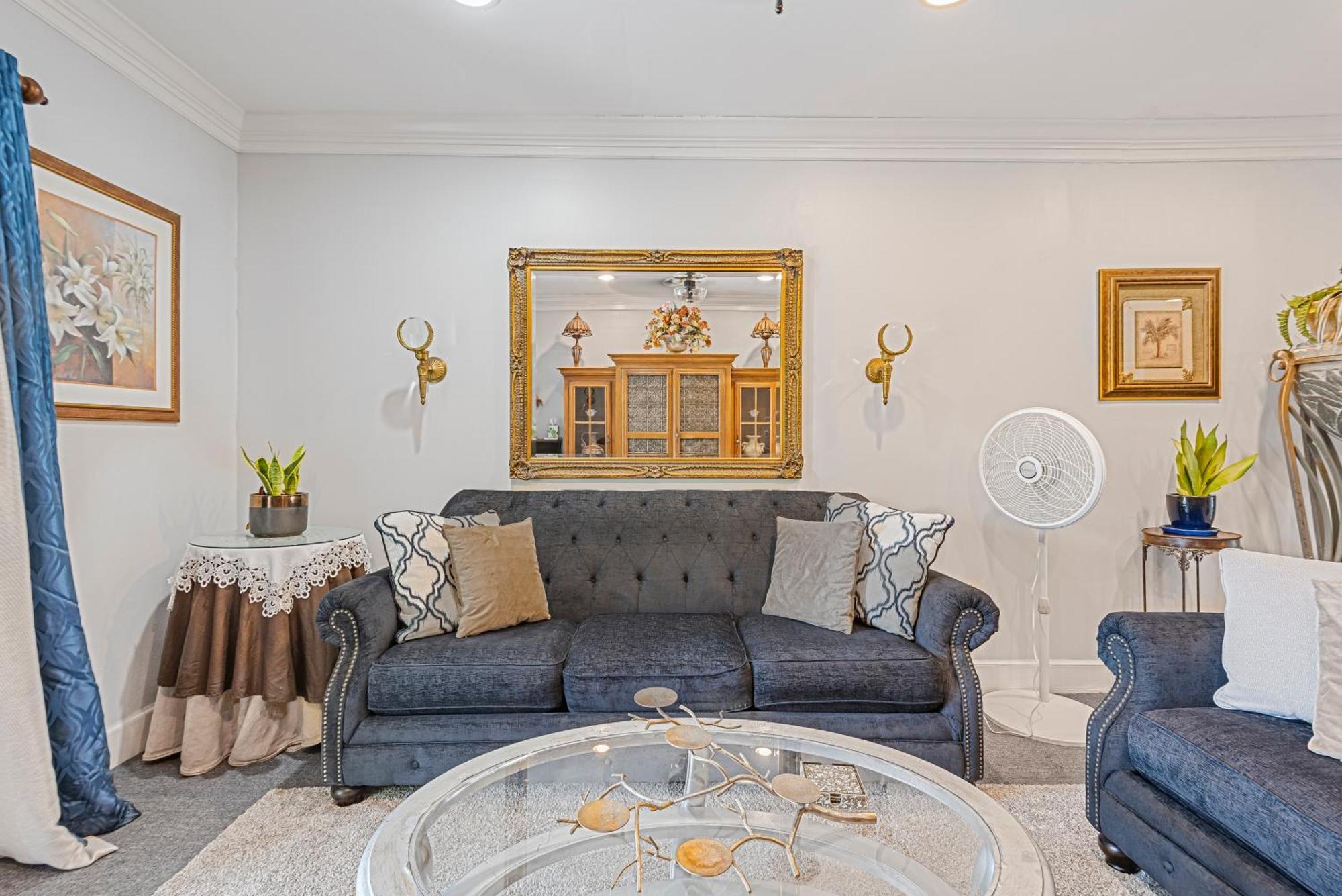 5min Walk From A Spacious In Holiday home